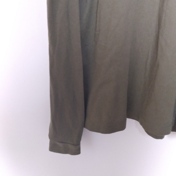 Urban Outfitters Men's Green Crew Neck Long Sleeve Tee Shirt Size Medium - Picture 5 of 9